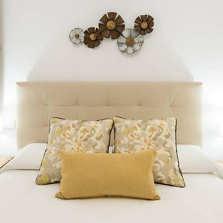 Chamberi Con Jardin A By Regalatemadrid Leilighet Eksteriør bilde